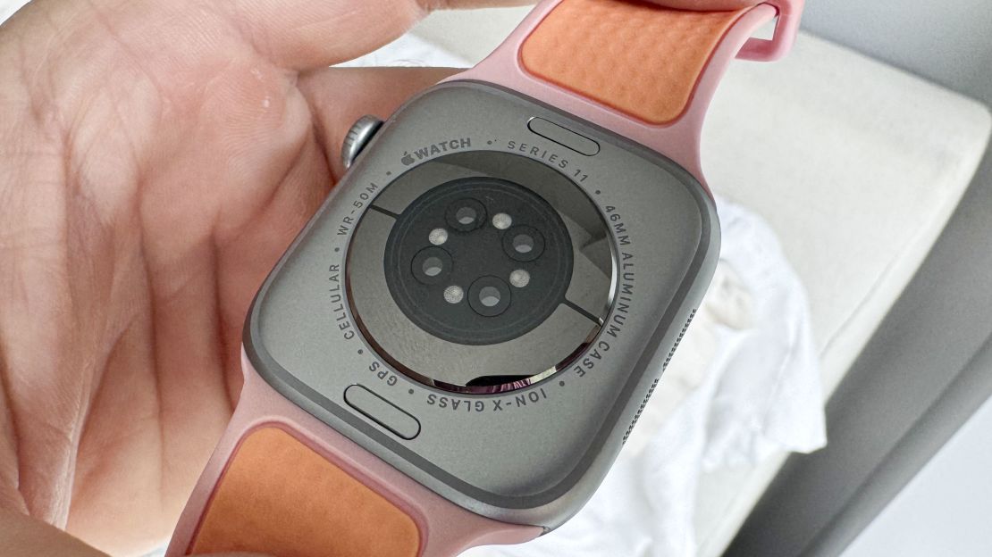 Дорогие часы: швейцарский хронометр или Apple Watch в премиальном дизайне?